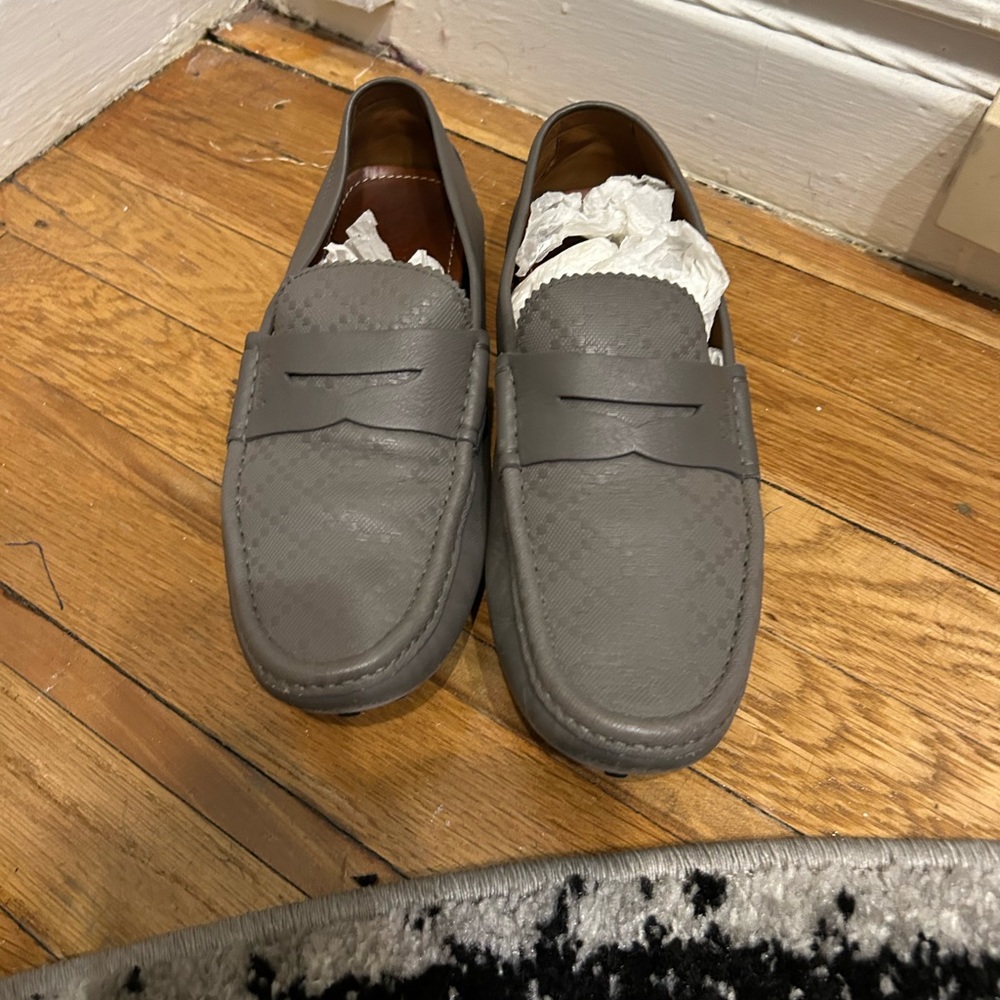Grey Gucci loader driving shoes